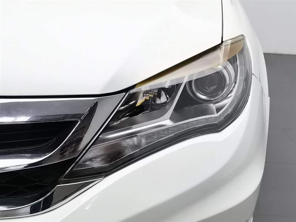 BYD S7