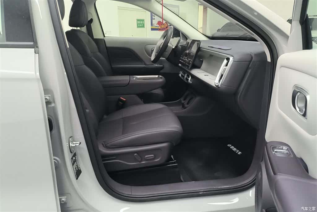 Leapmotor B10, 2025 8