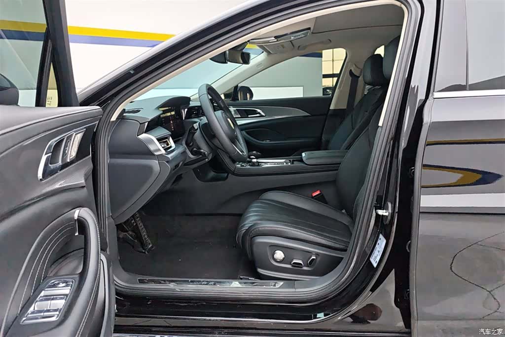 Hongqi H5, 2023 9