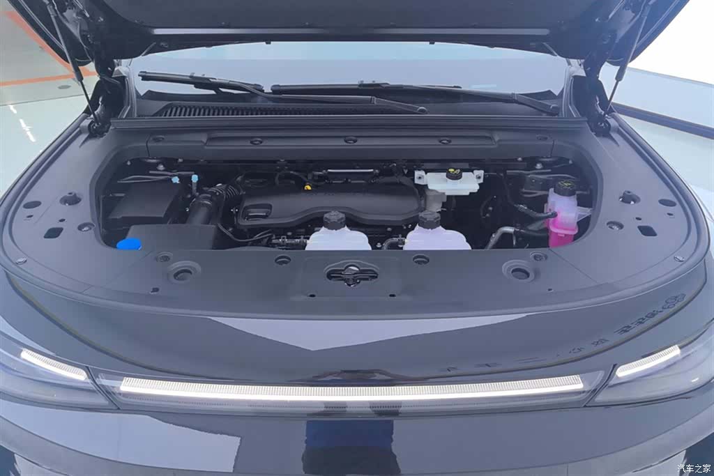 Leapmotor C16, 2025 10