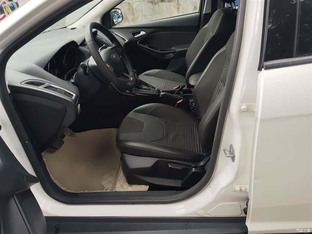 Ford Focus, 2016 8