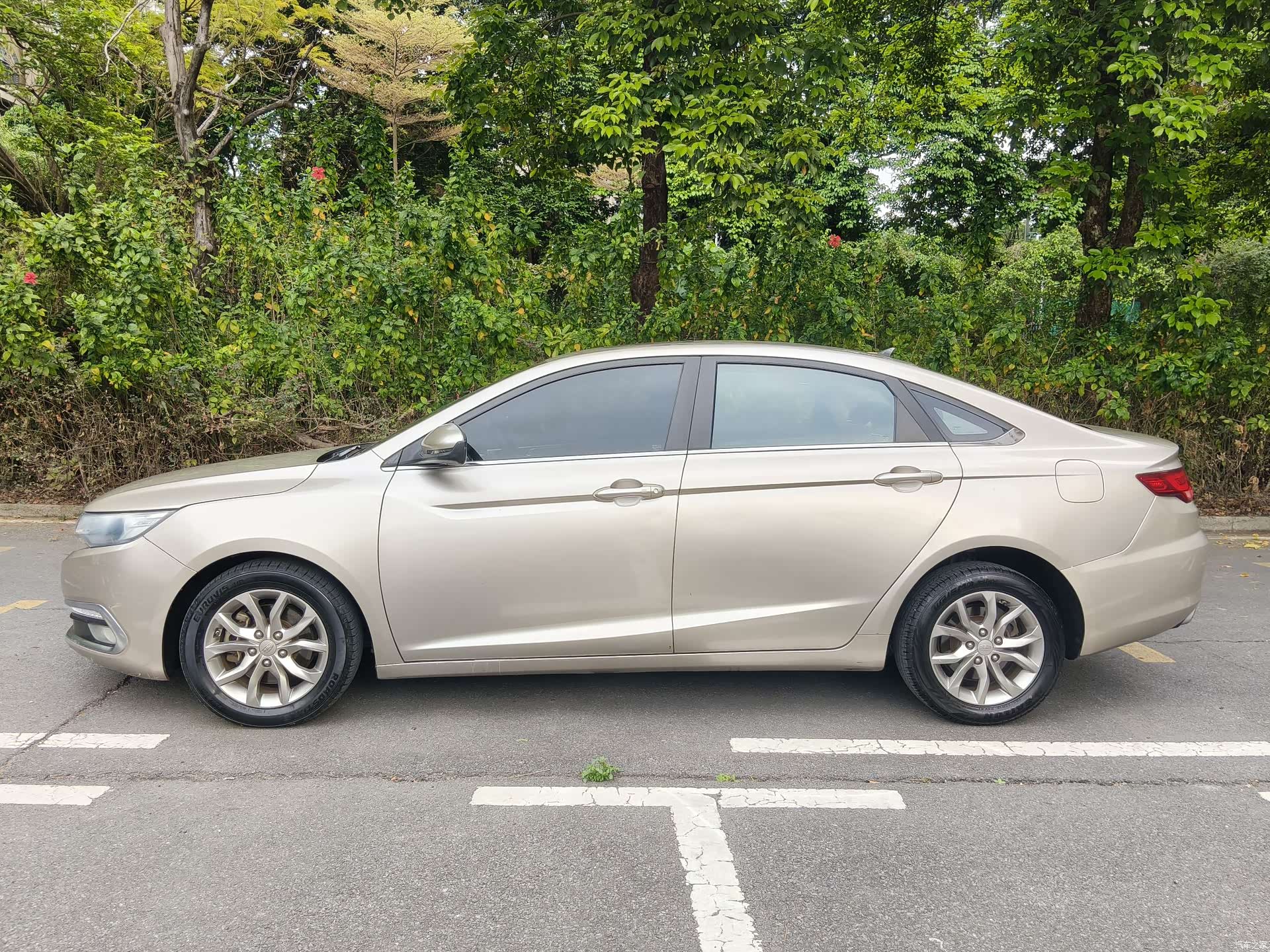 Geely Emgrand, 2016 7