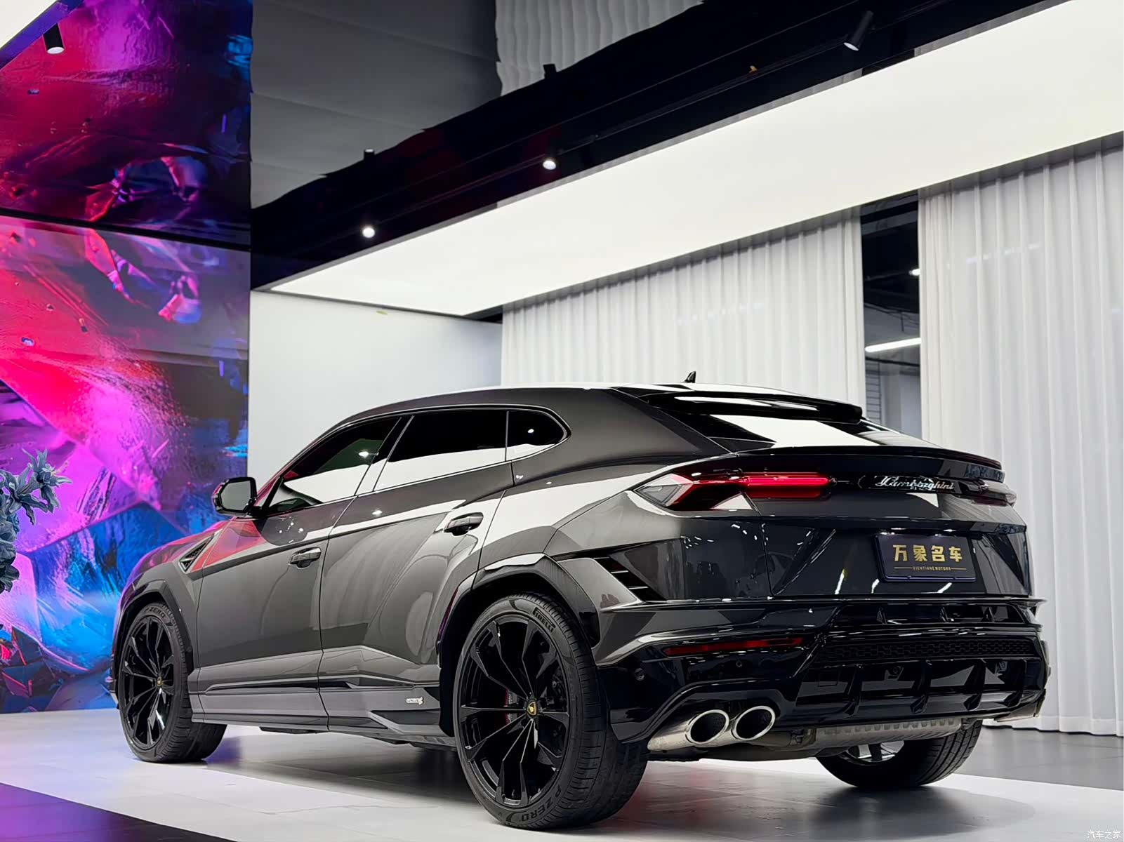 Lamborghini Urus, 2024 17