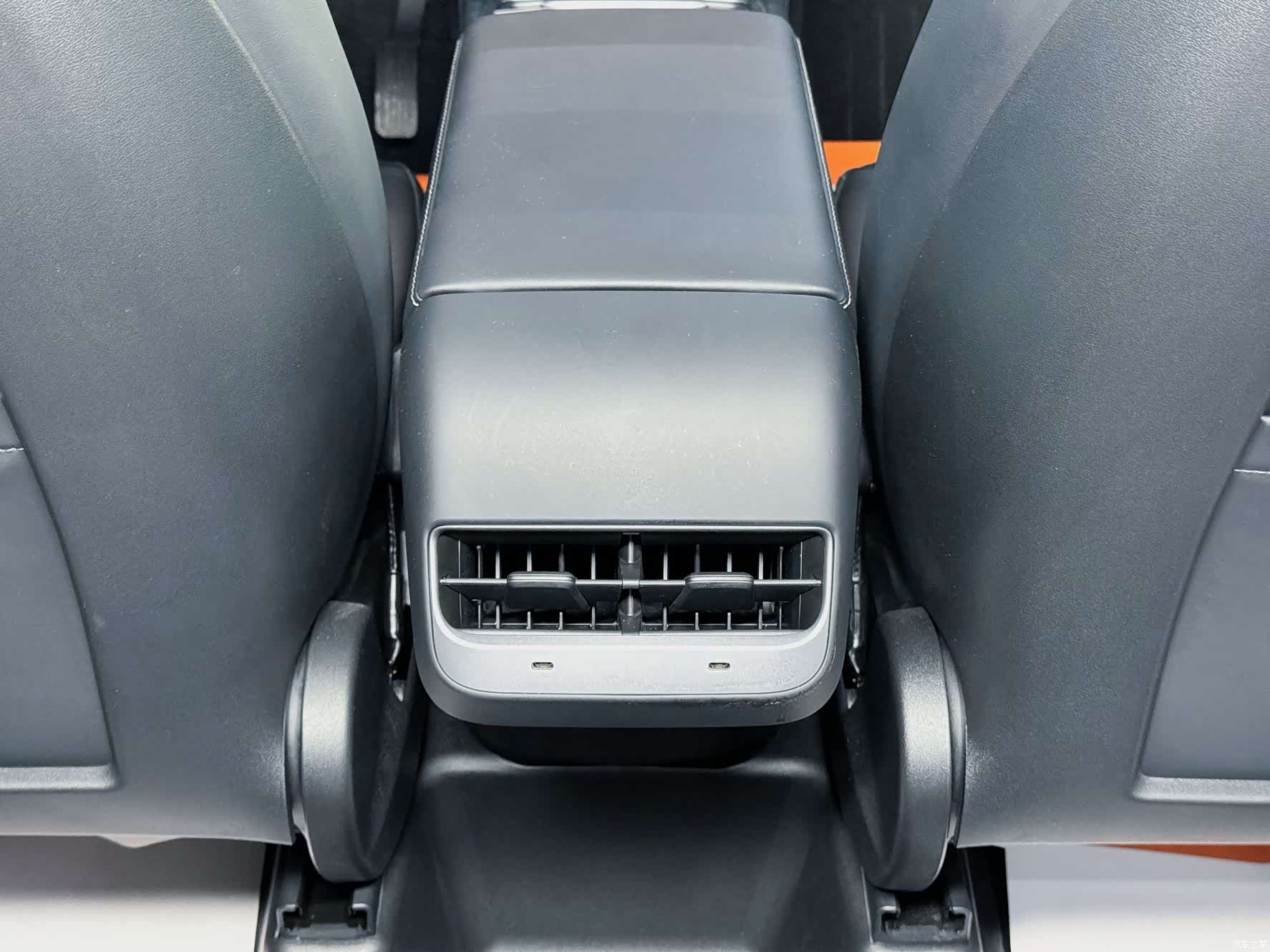 Tesla Model Y, 2022 12