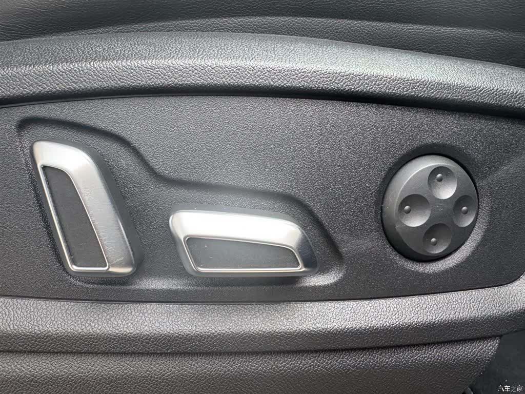 Audi Q5L, 2024 18