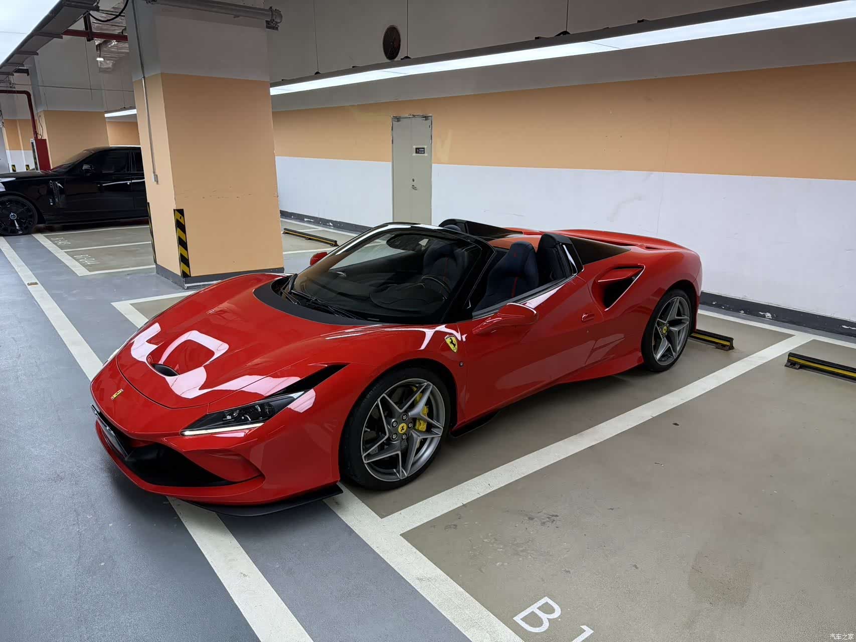 Ferrari F8, 2021 4