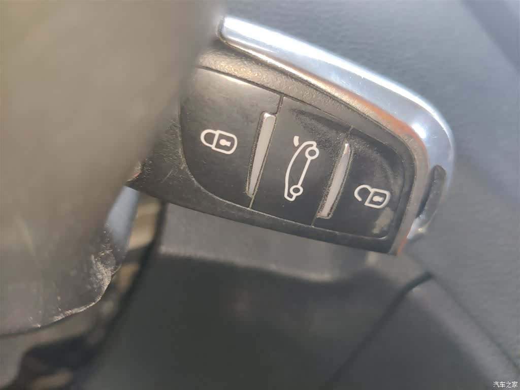 DongFeng AX7, 2018 12
