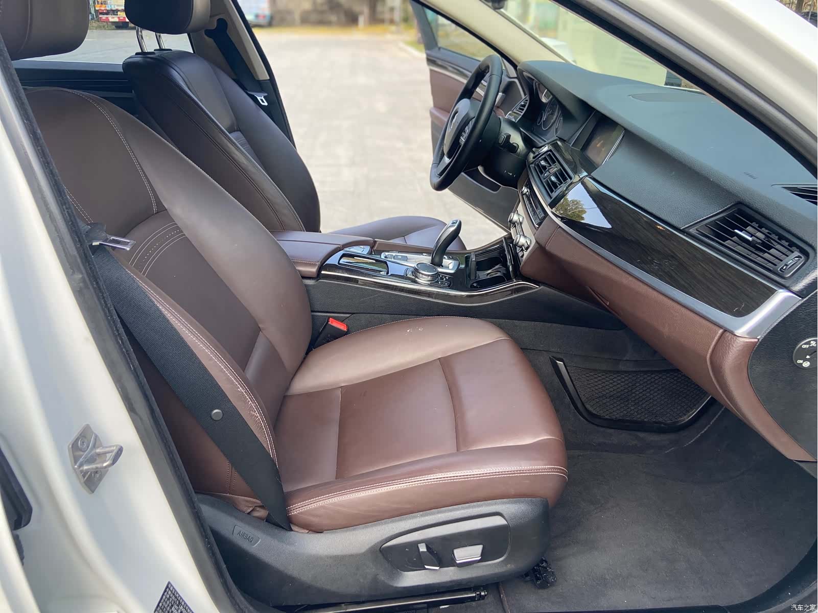 BMW 5 Series, 2016 11