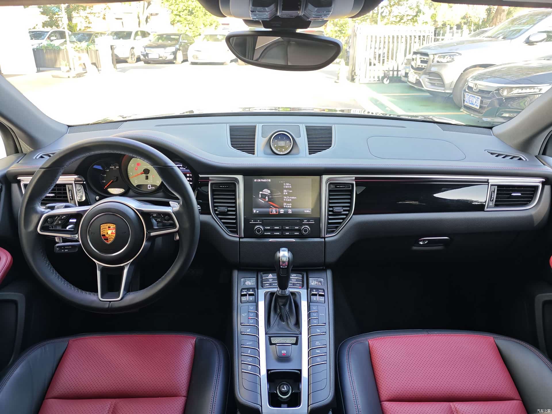 Porsche Macan, 2018 11