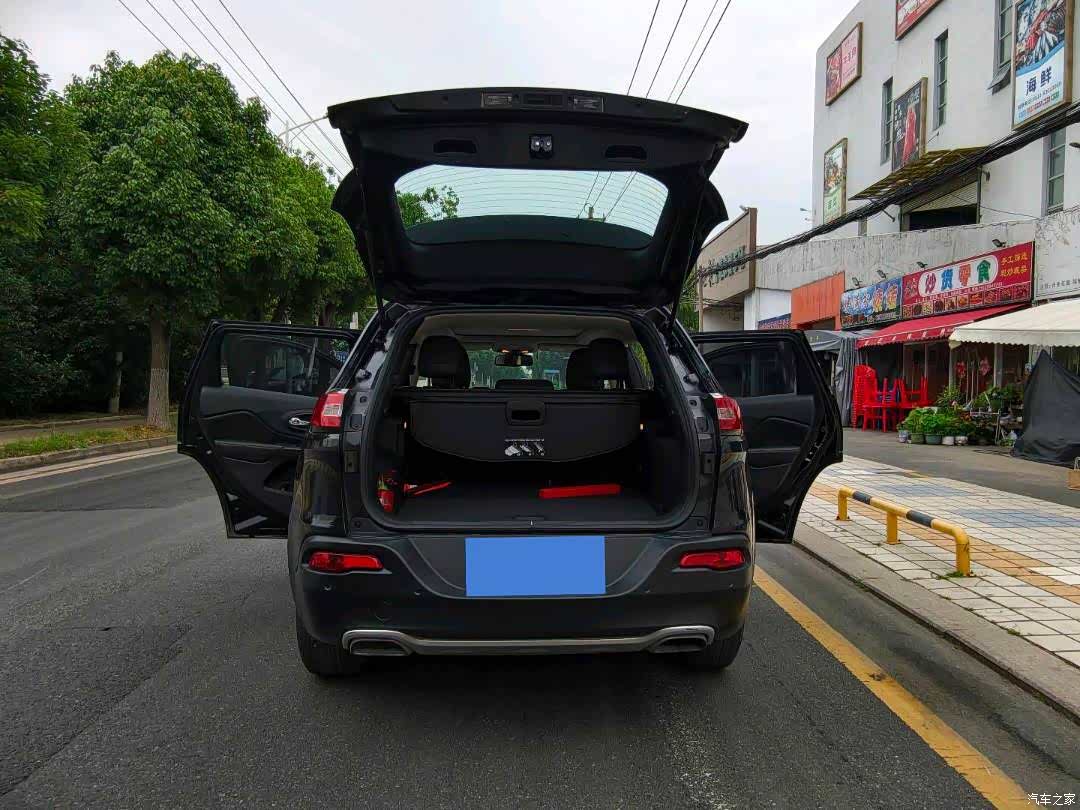 Jeep Cherokee, 2017 7