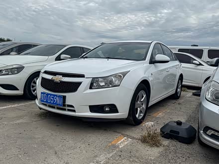 ³ 2011 1.6L SE AT