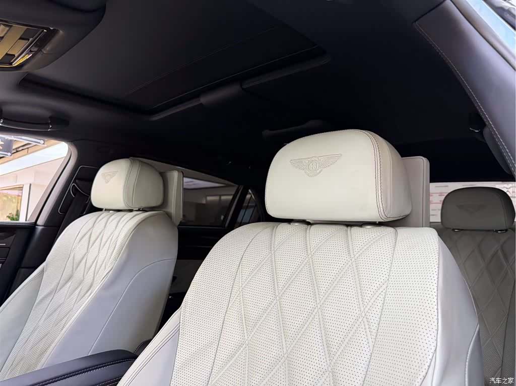 Bentley Flying Spur, 2014 11