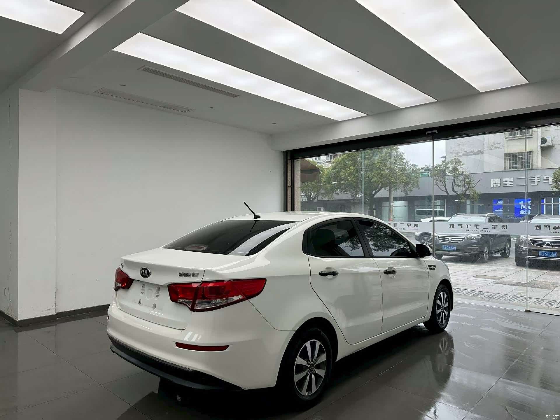 Kia K2, 2016 9