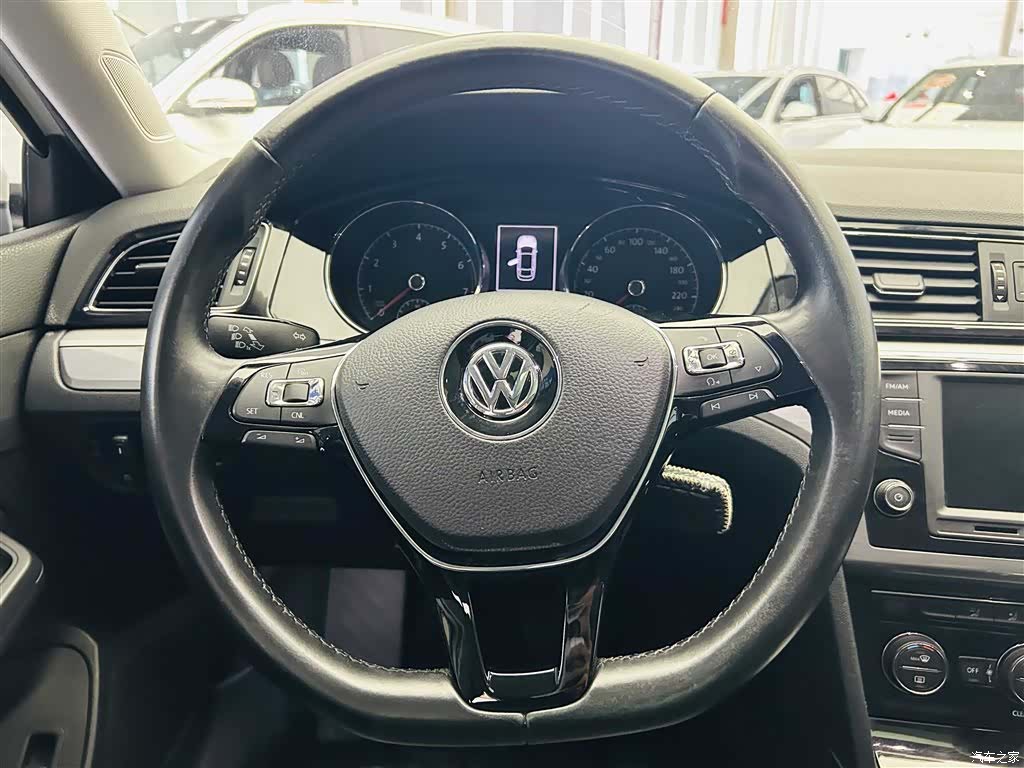 Volkswagen Lamando, 2017 15