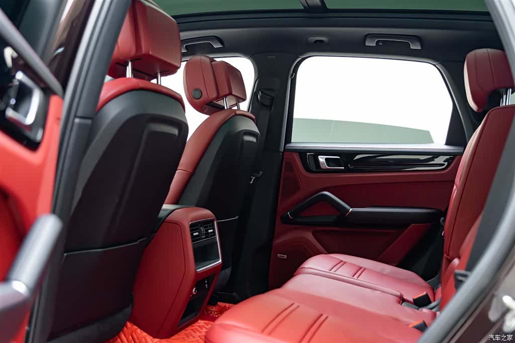 Porsche Cayenne, 2022 10