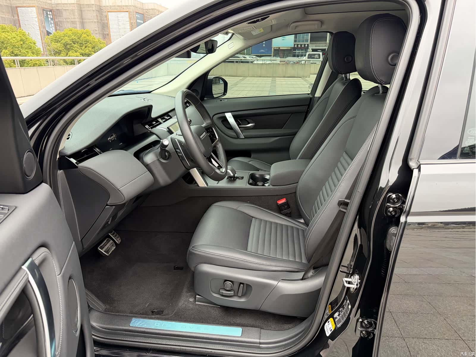 Land Rover Discovery, 2024 9