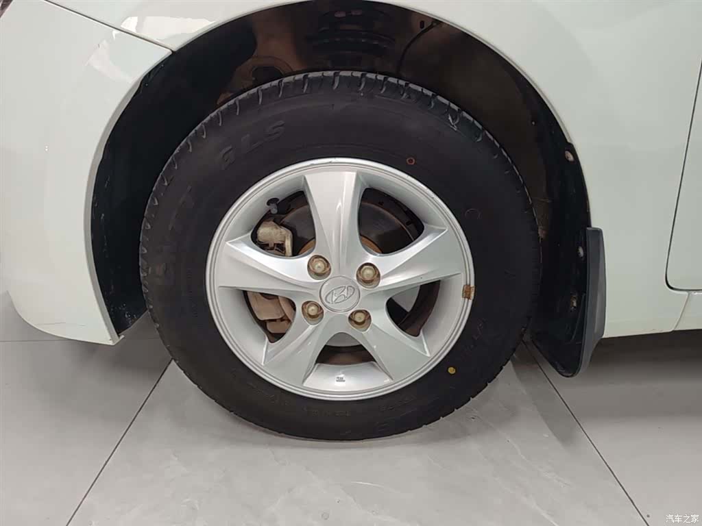Hyundai GLS, 2016 23