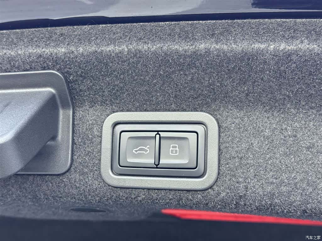 Audi A6L, 2025 10