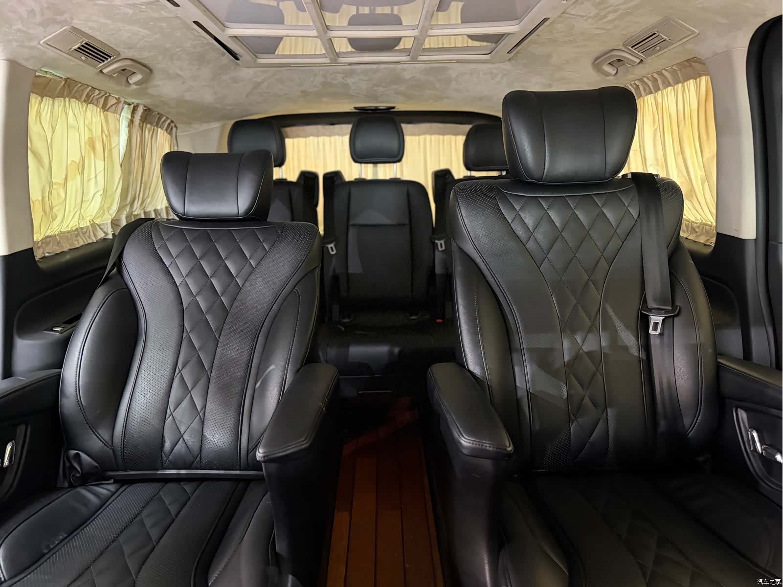 Mercedes-Benz VI, 2019 14