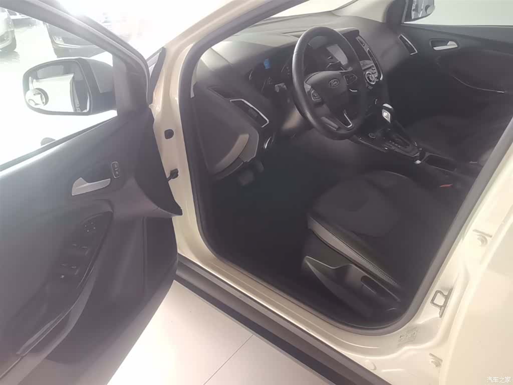 Ford Focus, 2018 16