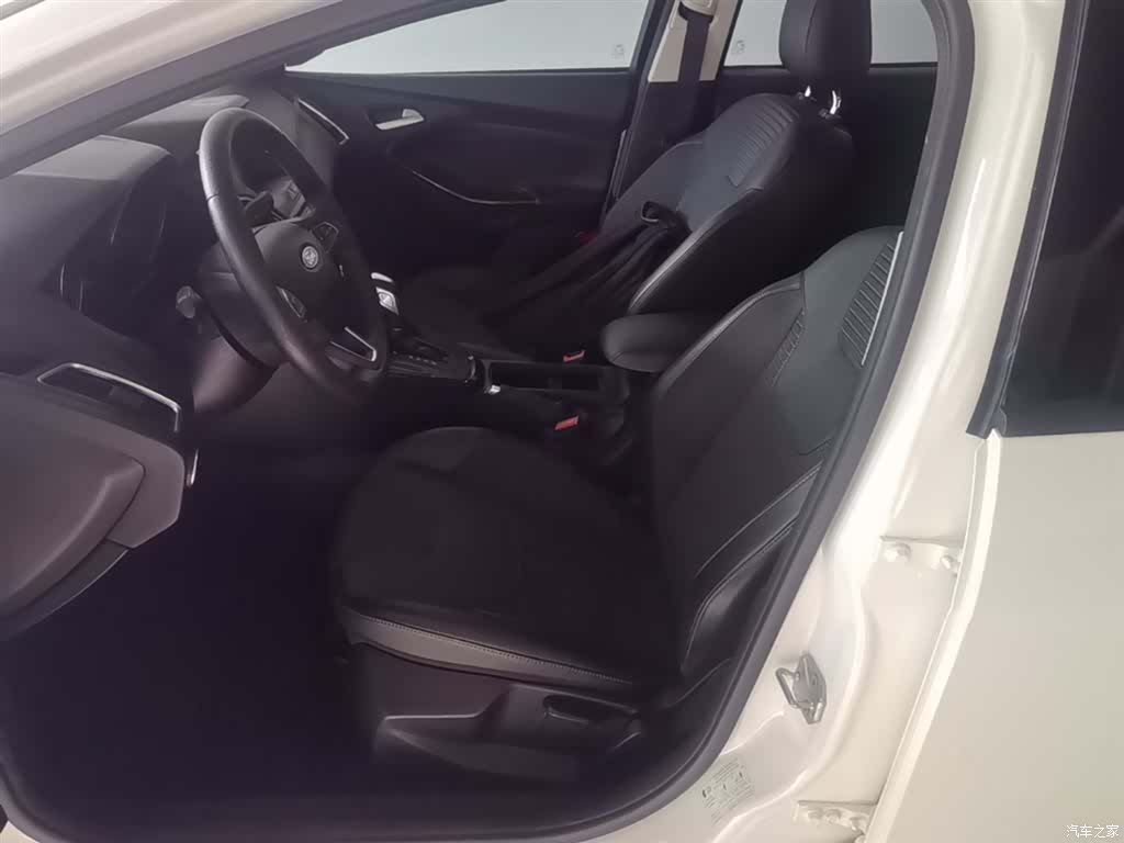 Ford Focus, 2018 15