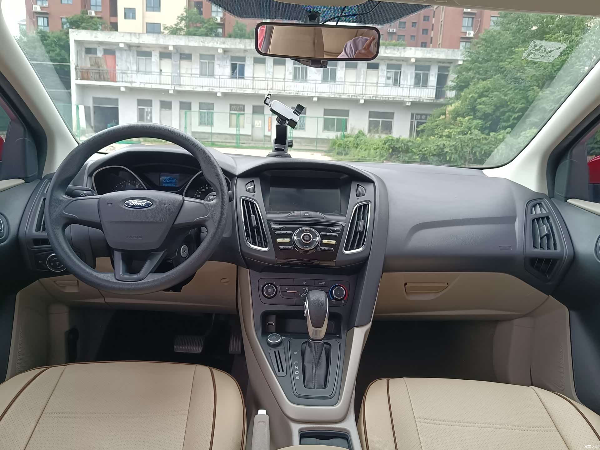 Ford Focus, 2017 11
