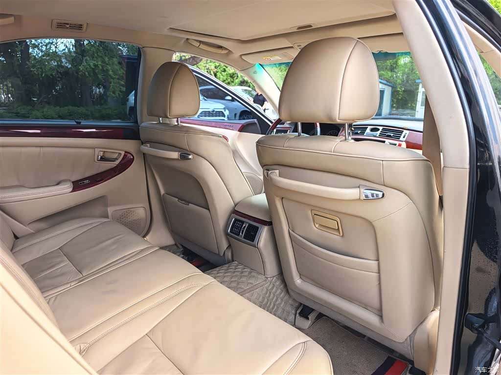 Hongqi HQ300, 2007 6