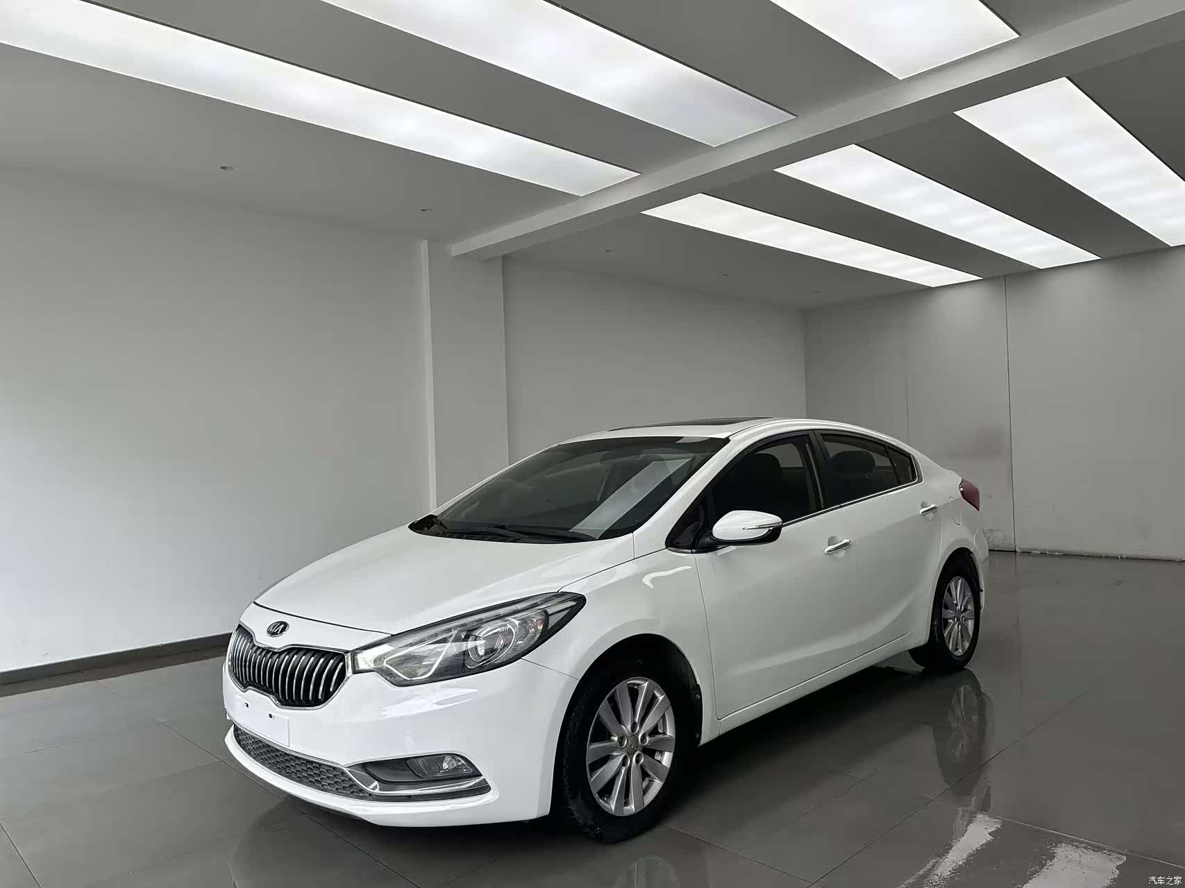 Kia K3, 2014 1