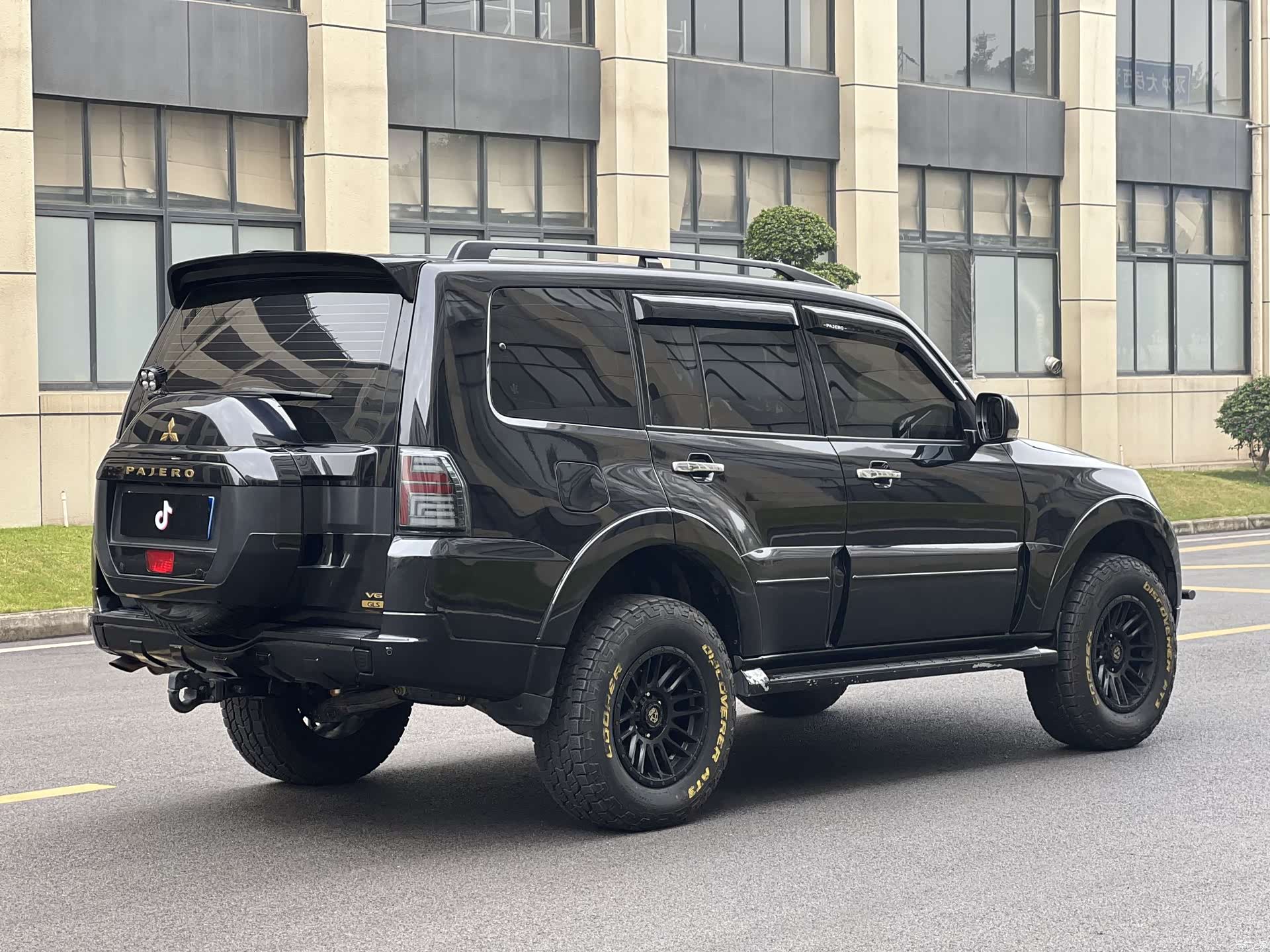 Mitsubishi Pajero, 2019 21