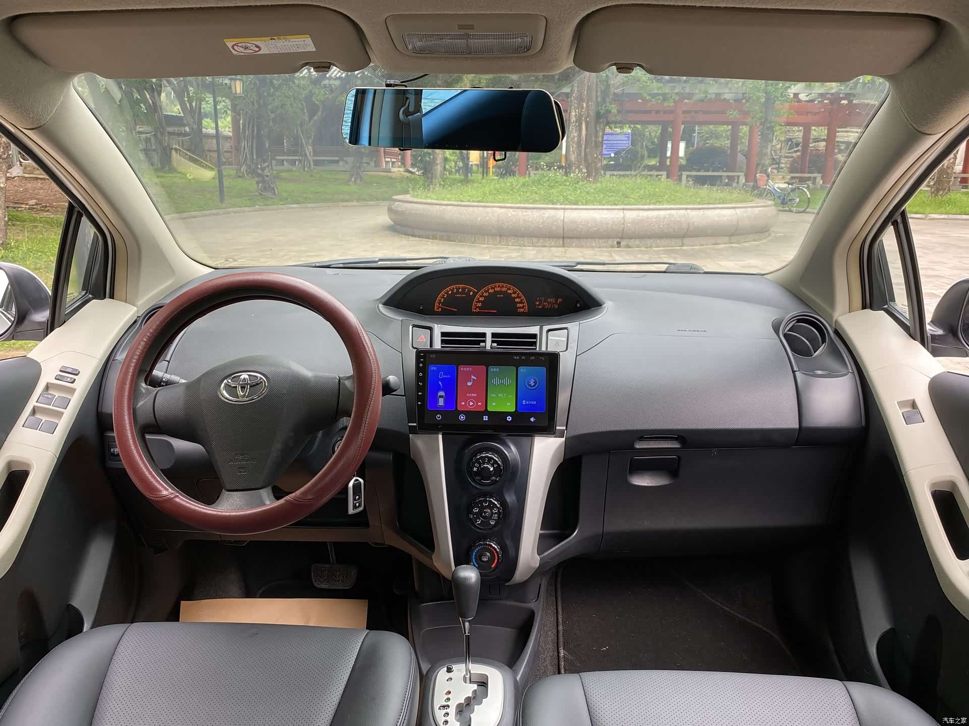 Toyota 1.6E, 2012 4