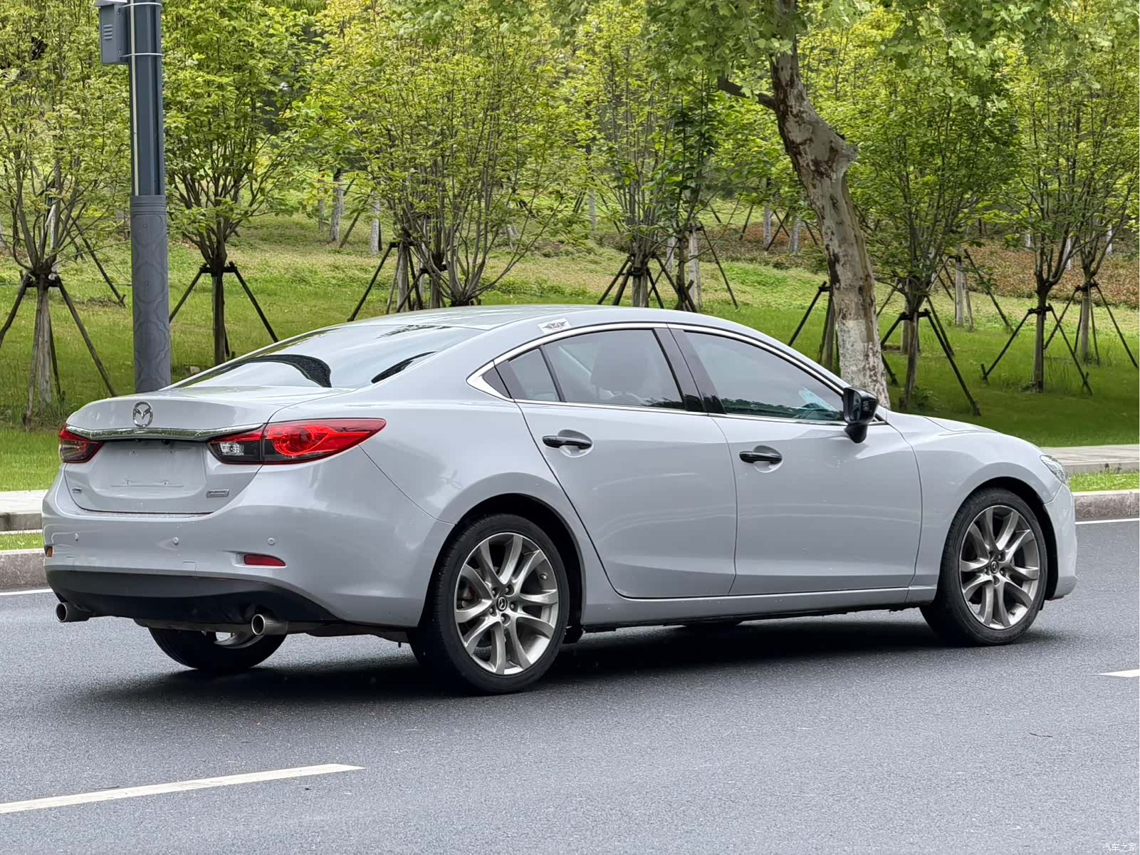 Mazda Atenza, 2016 11