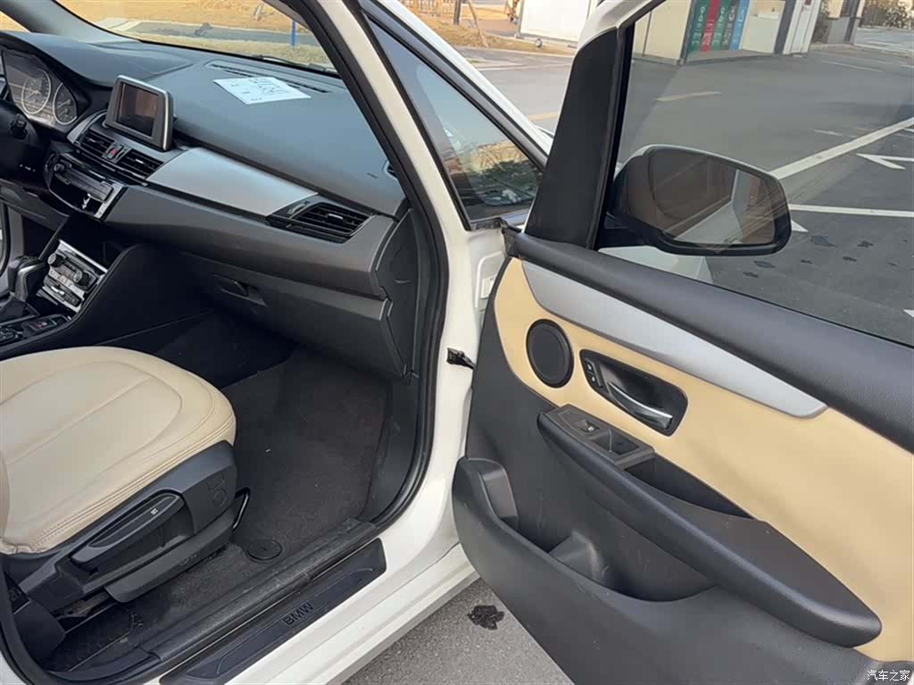 BMW 2 Series, 2017 12