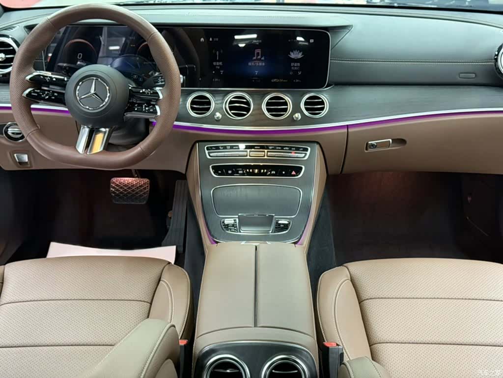 Mercedes-Benz E-Class, 2023 9
