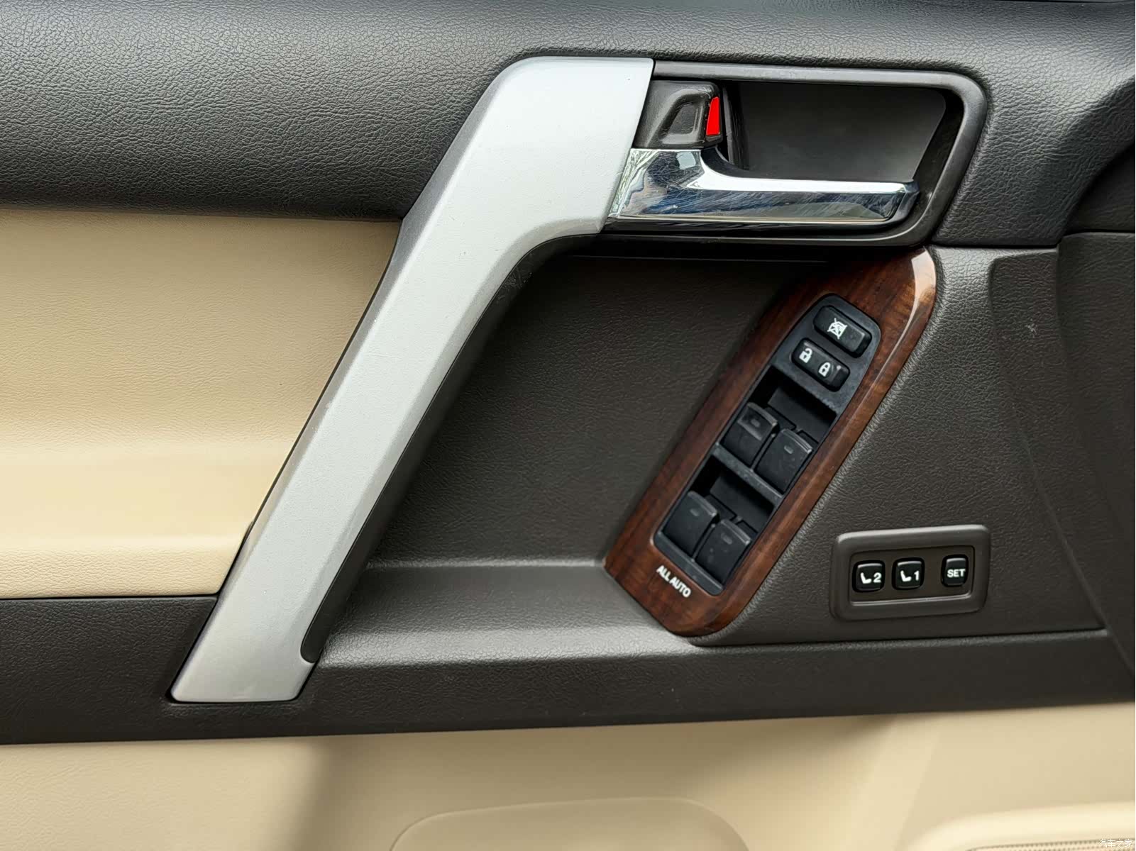 Toyota Prado, 2010 13