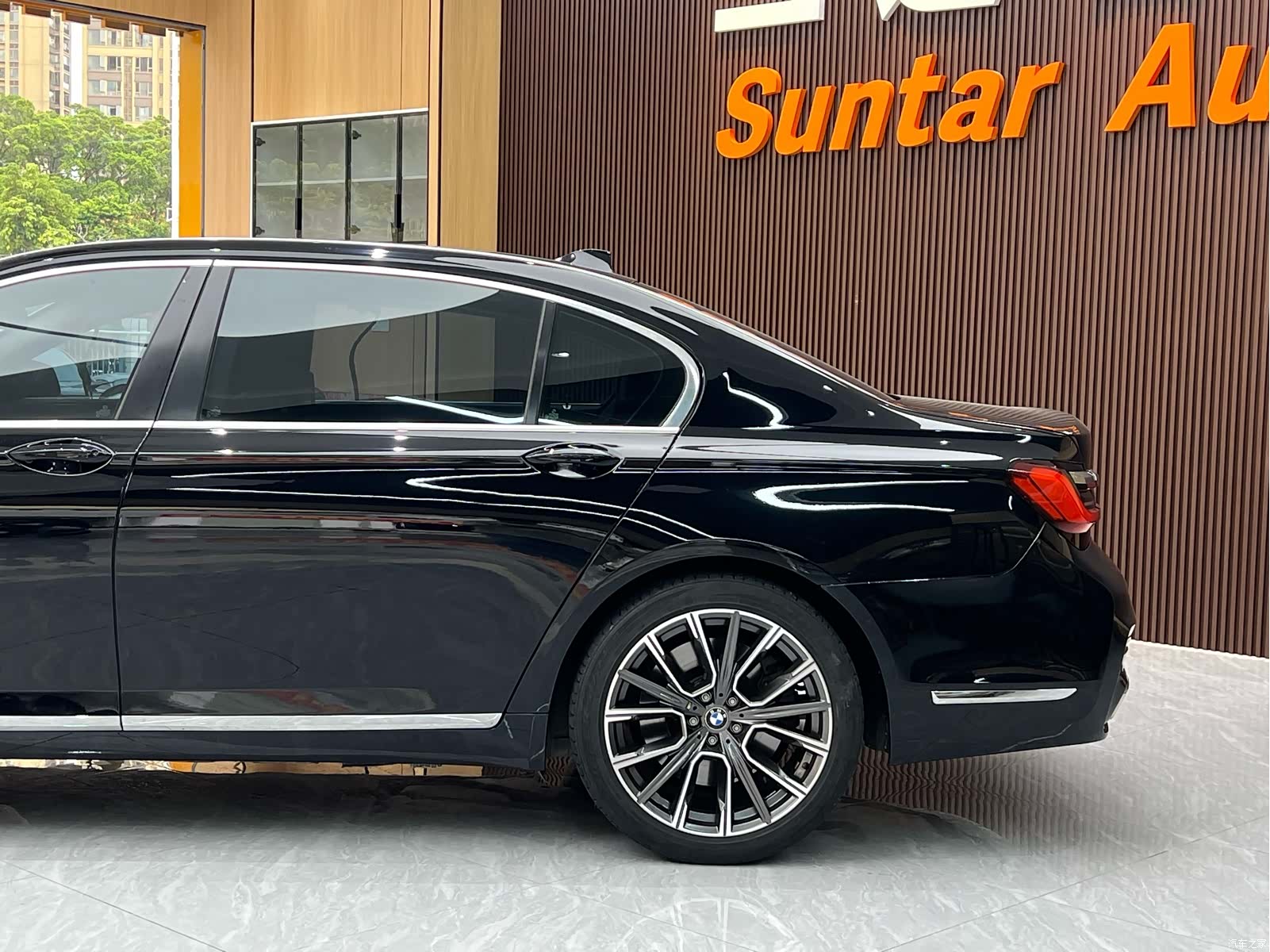 BMW 7 Series, 2012 11