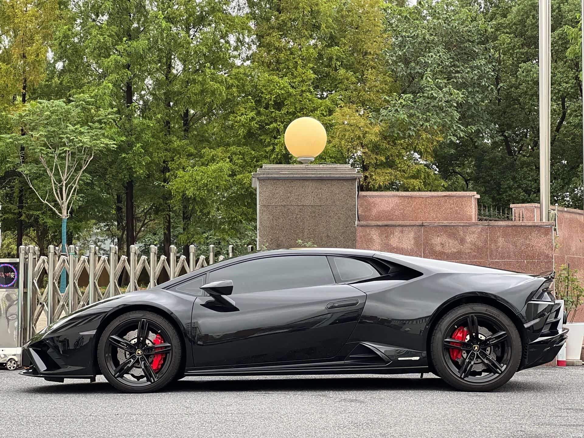 Lamborghini Huracán, 2021 3