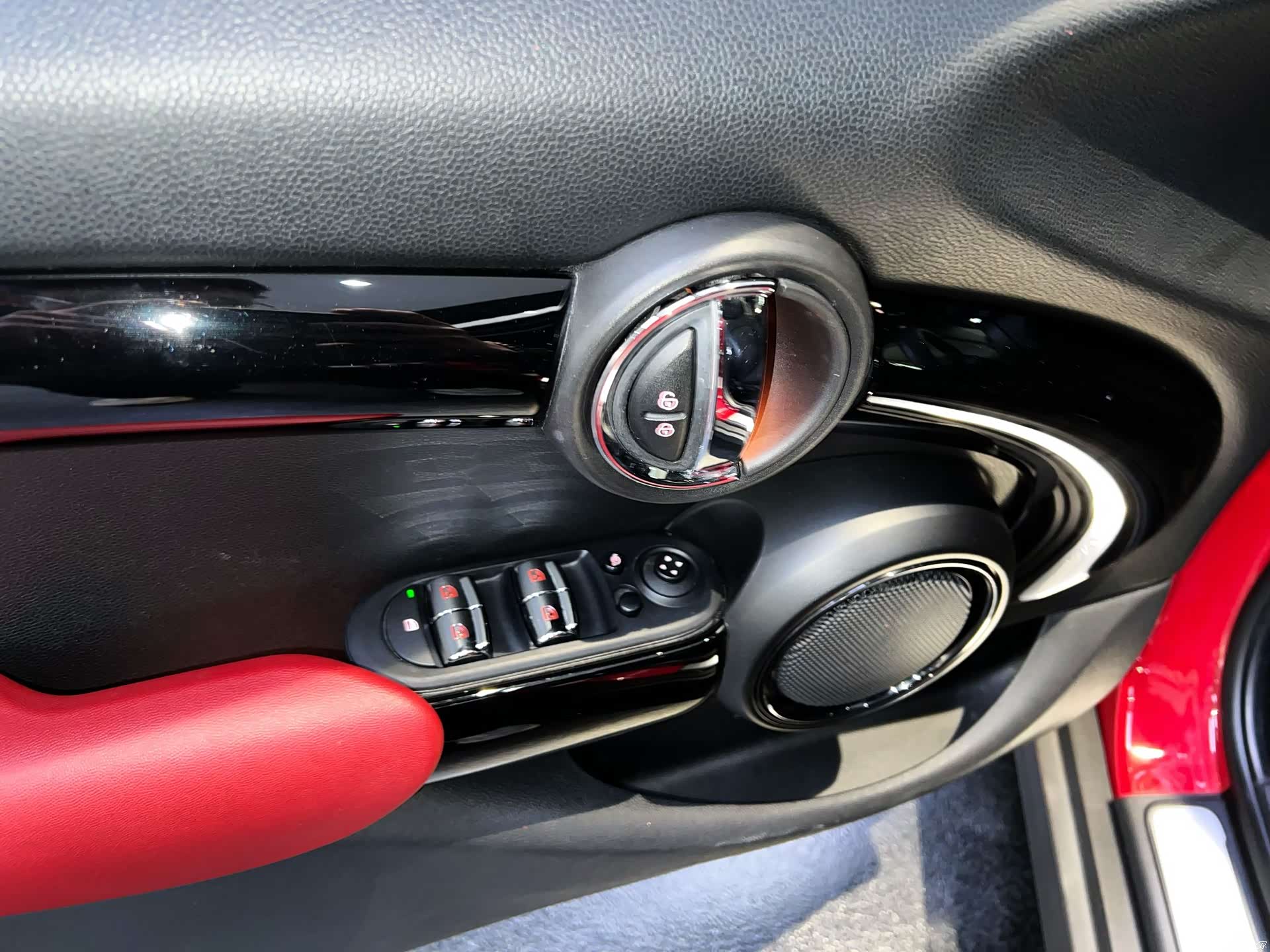 Mini Cooper, 2019 19