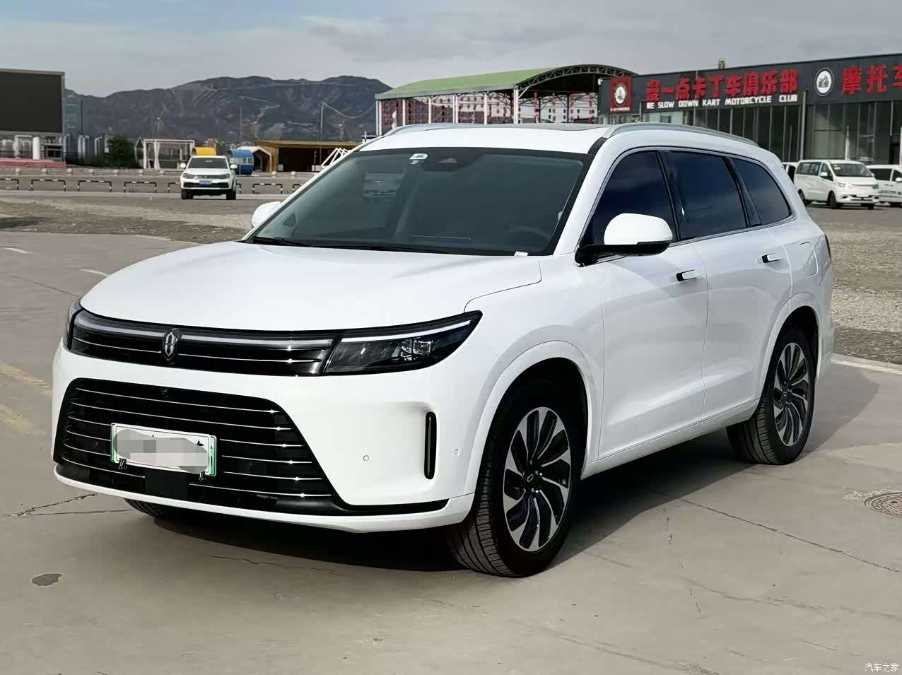 AITO M7, 2023 1