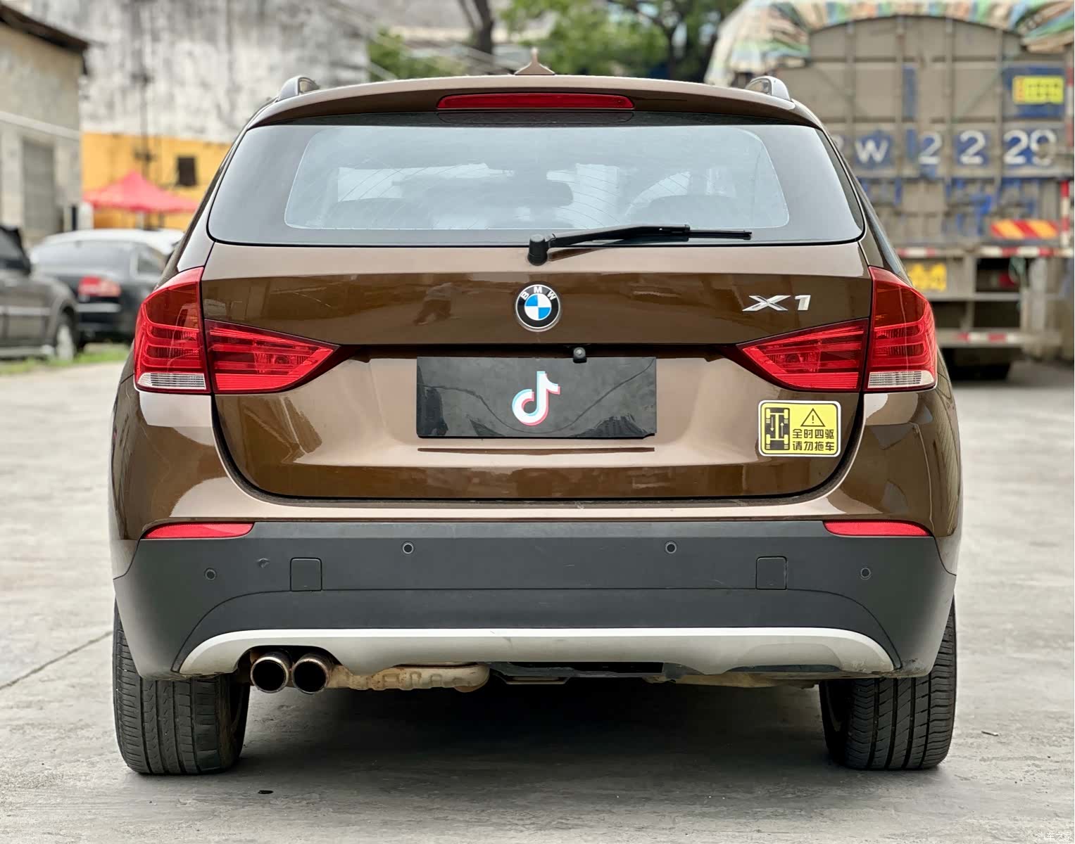 BMW X1, 2011 все фото