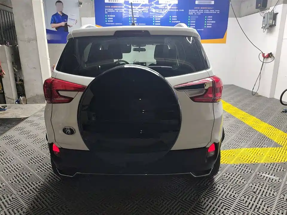 BYD Yuan Pro BYD Yuan Pro