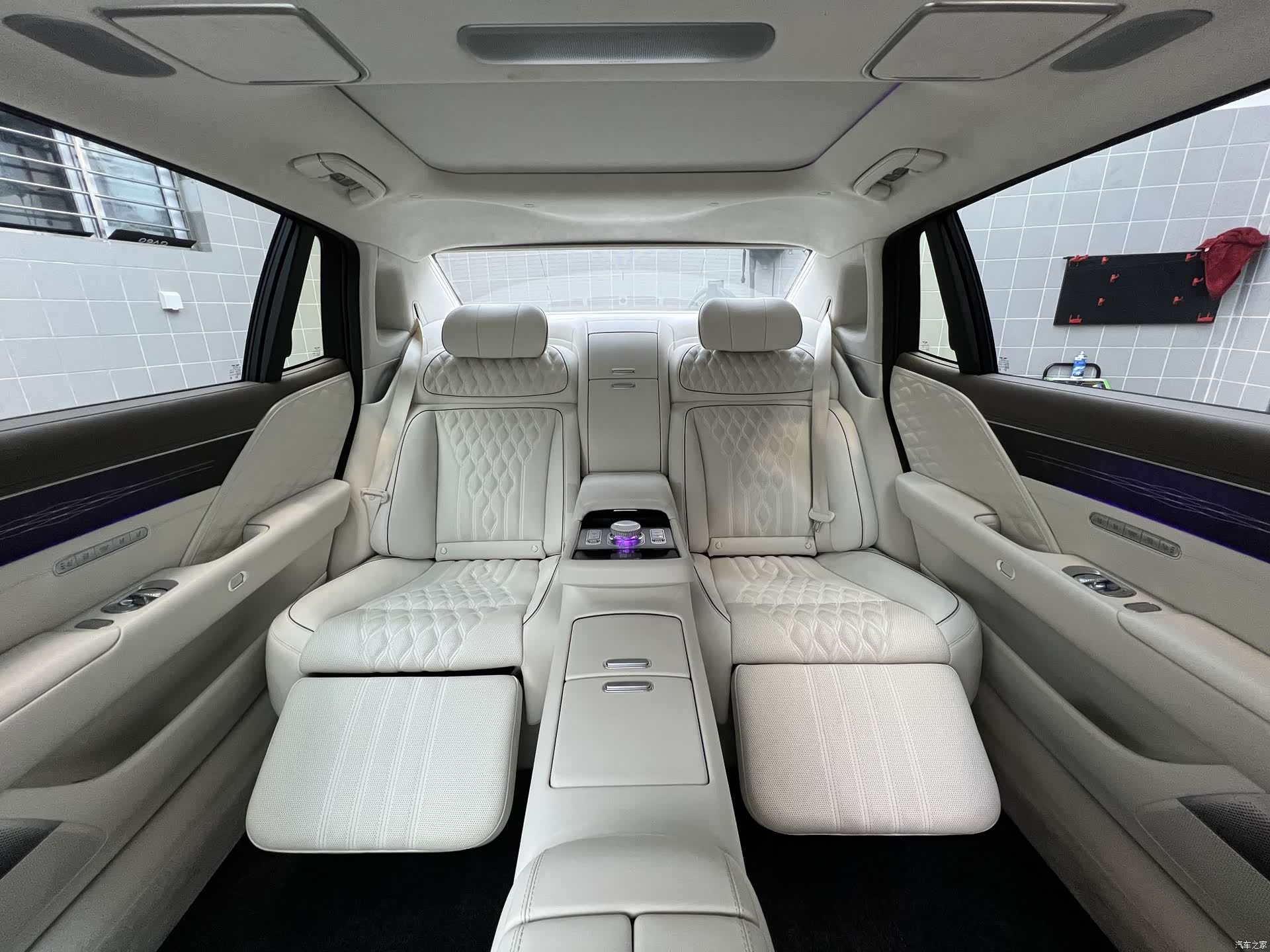 Genesis G90, 2023 7