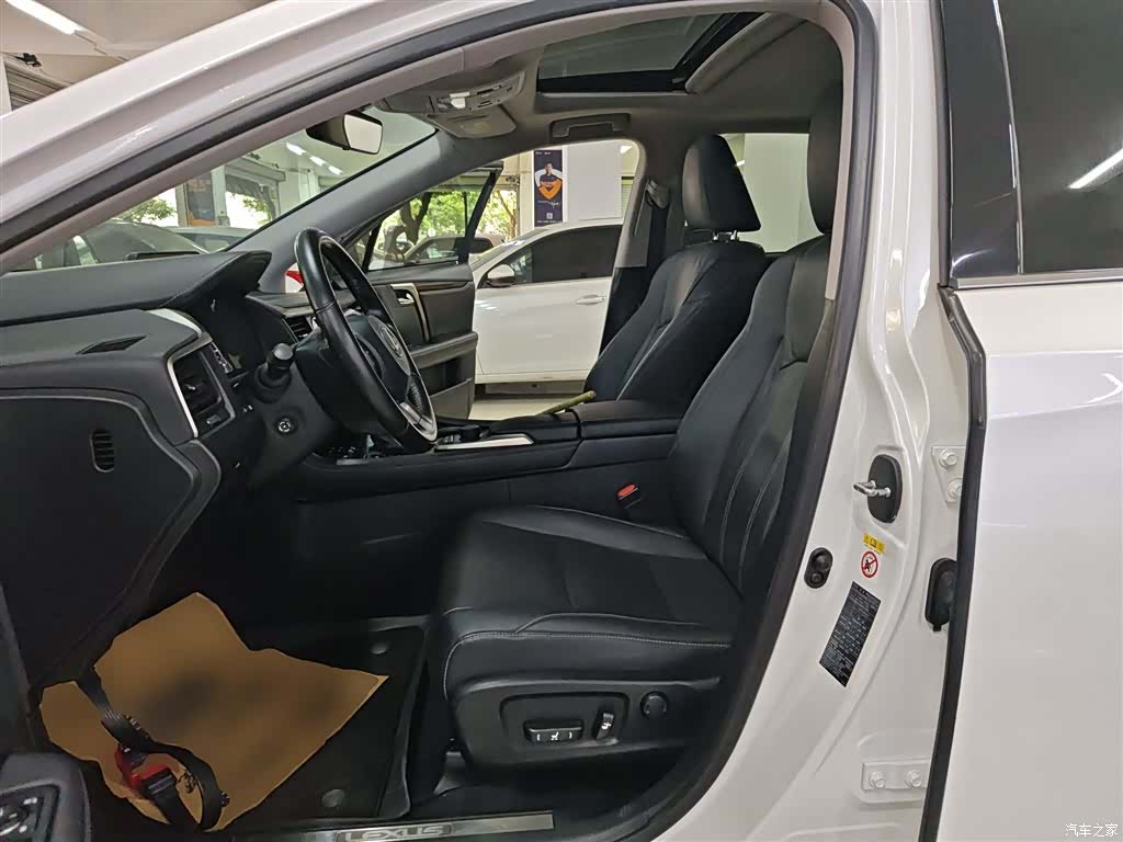 Lexus RX, 2016 11