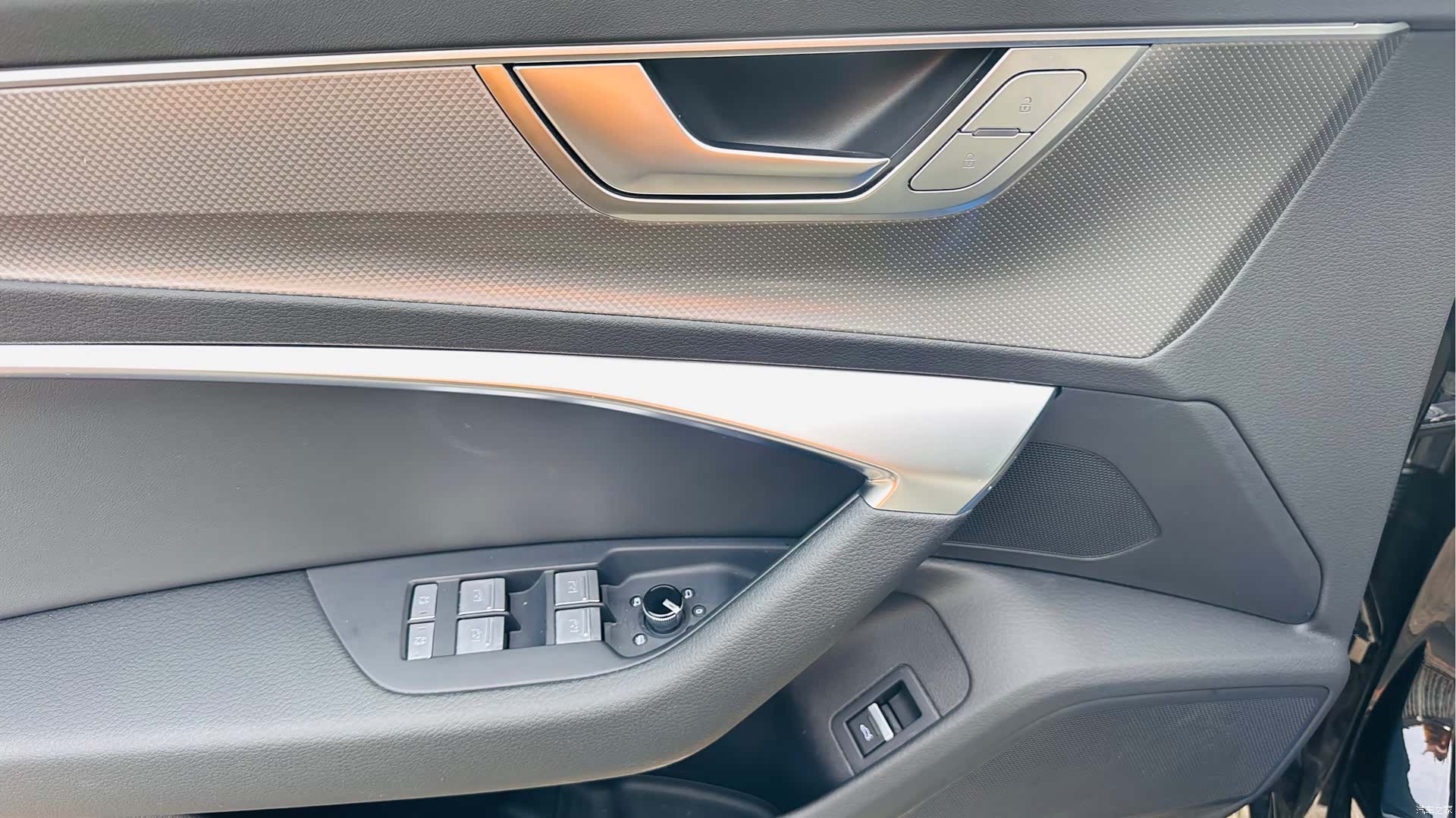 Audi A6L, 2025 14