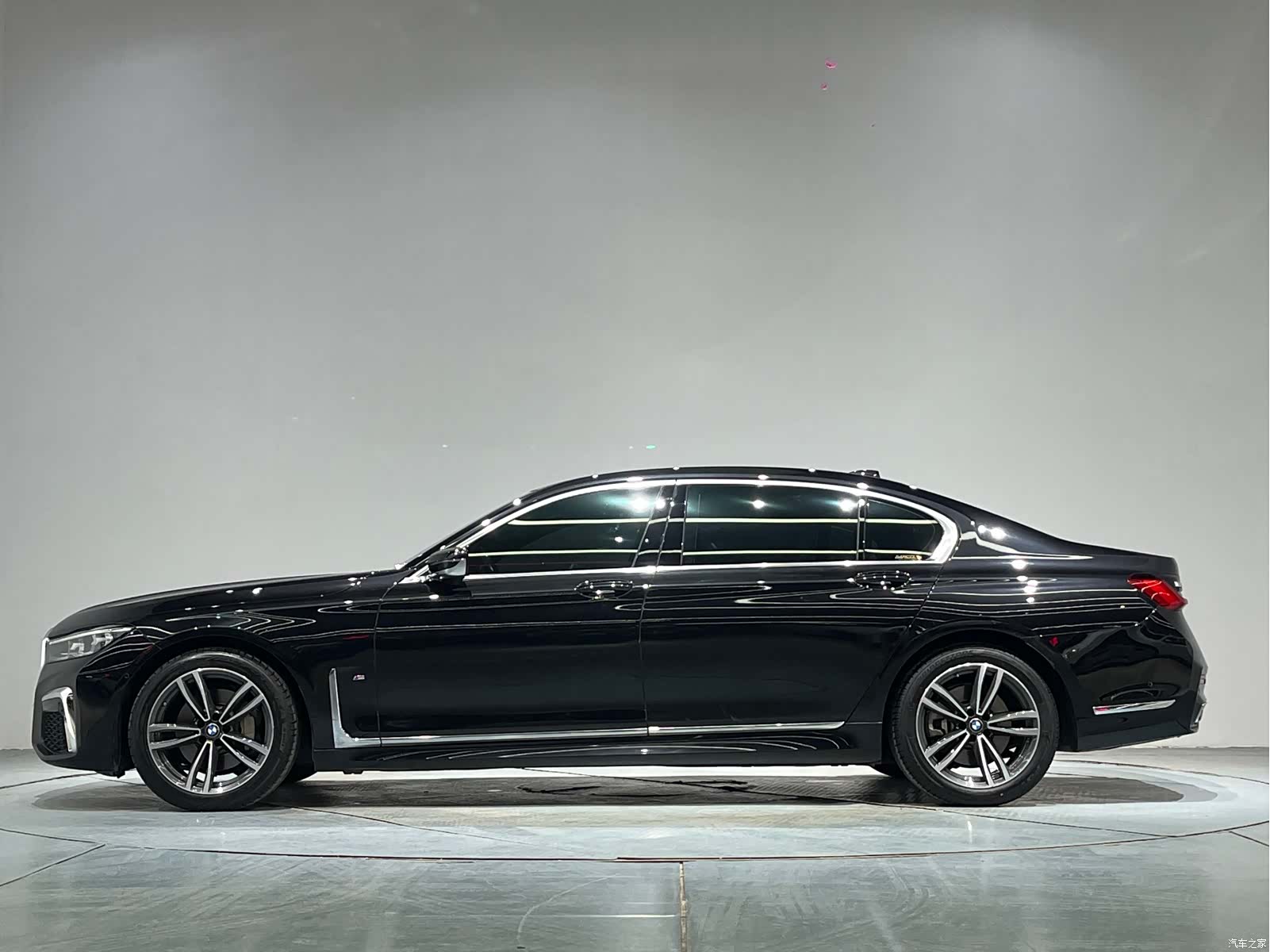 BMW 7 Series, 2021 4
