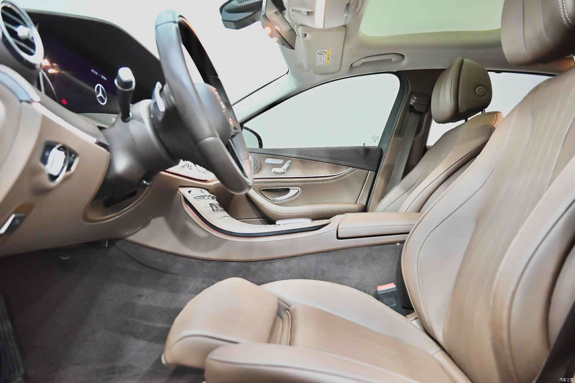 Mercedes-Benz E-Class, 2022 30