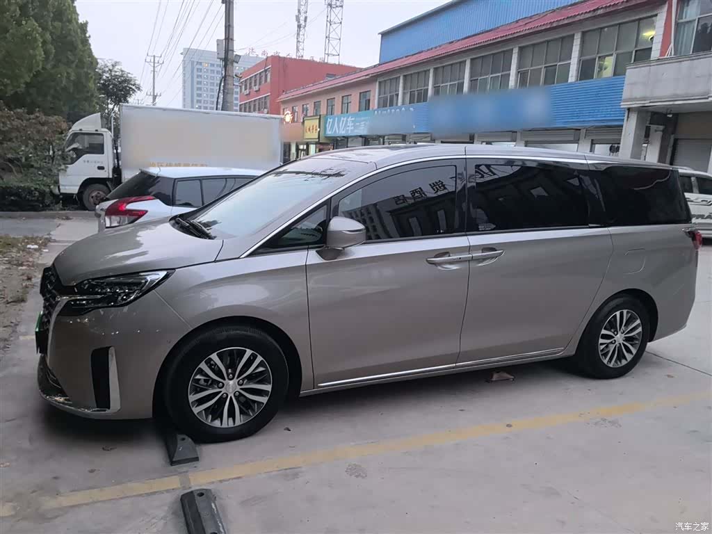 Buick GL8, 2023 21