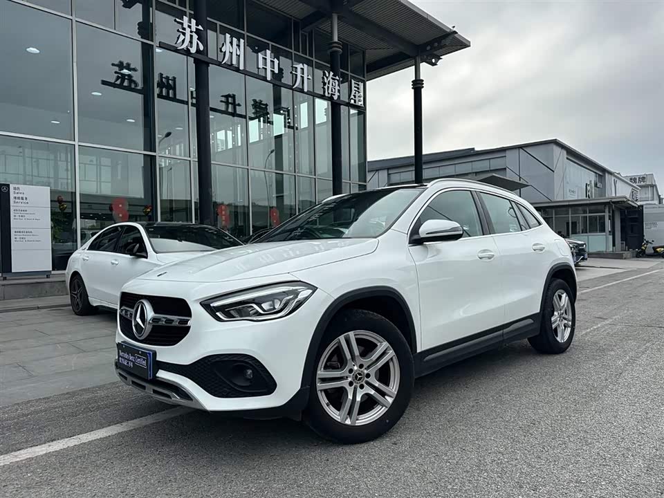 Mercedes-Benz GLA
