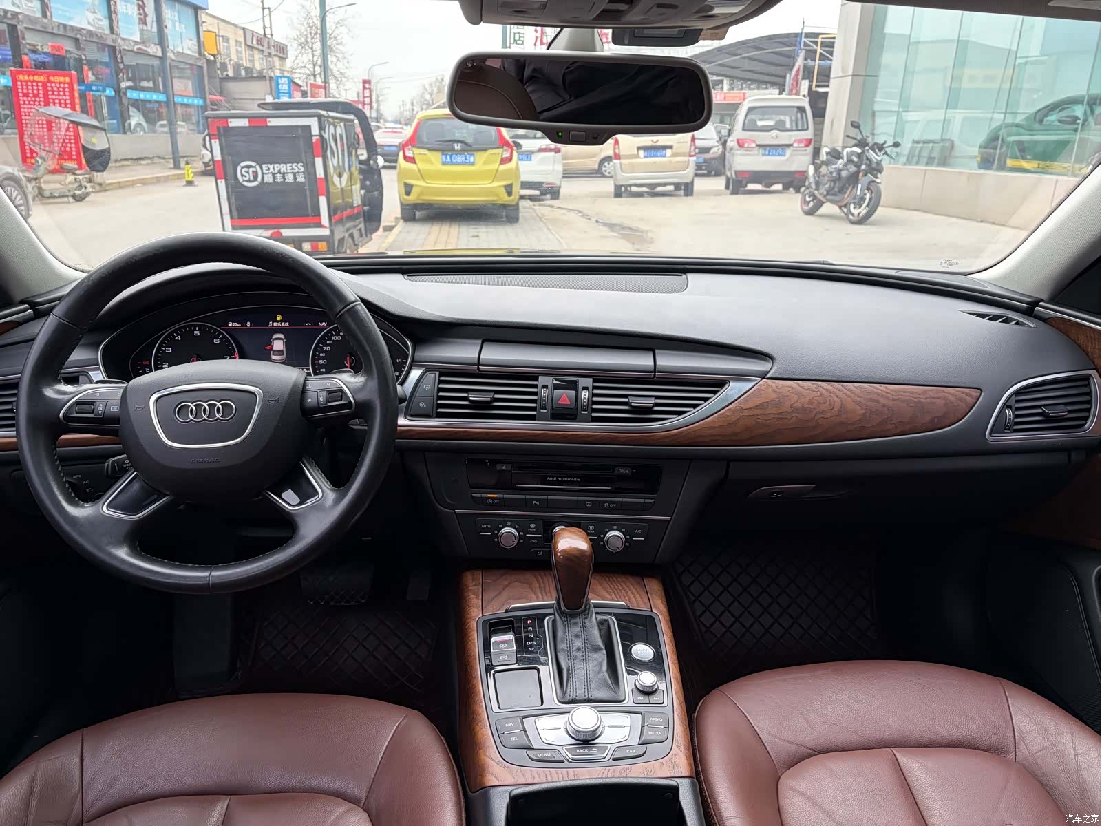 Audi A6L, 2018 8