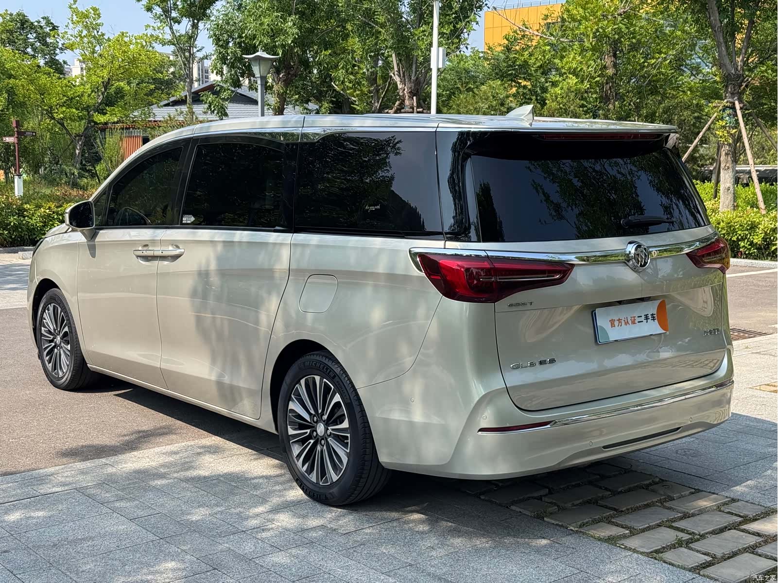 Buick GL8, 2021 4