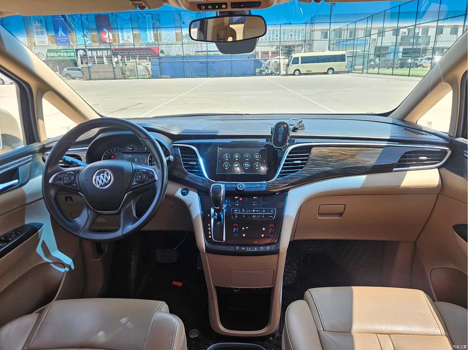 Buick GL8, 2019 19
